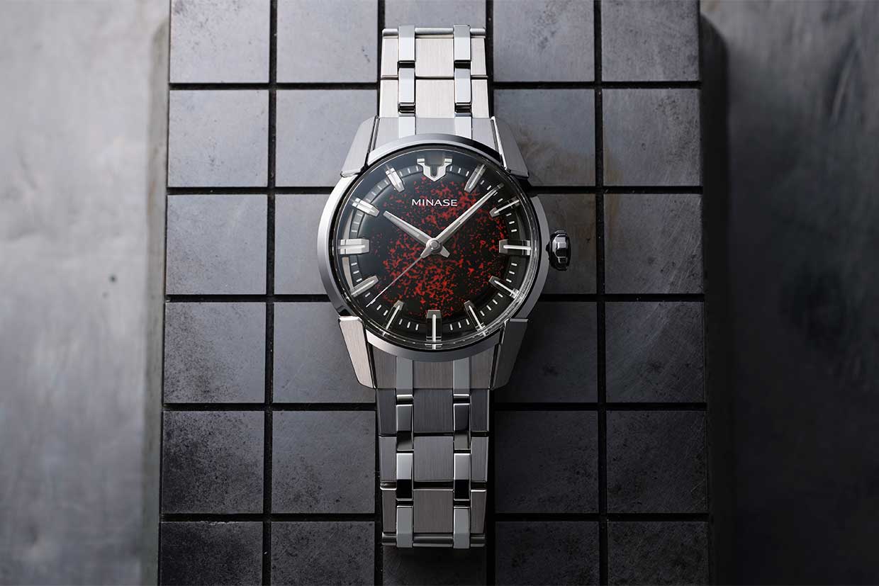 Shibo-urushi lacquer dial