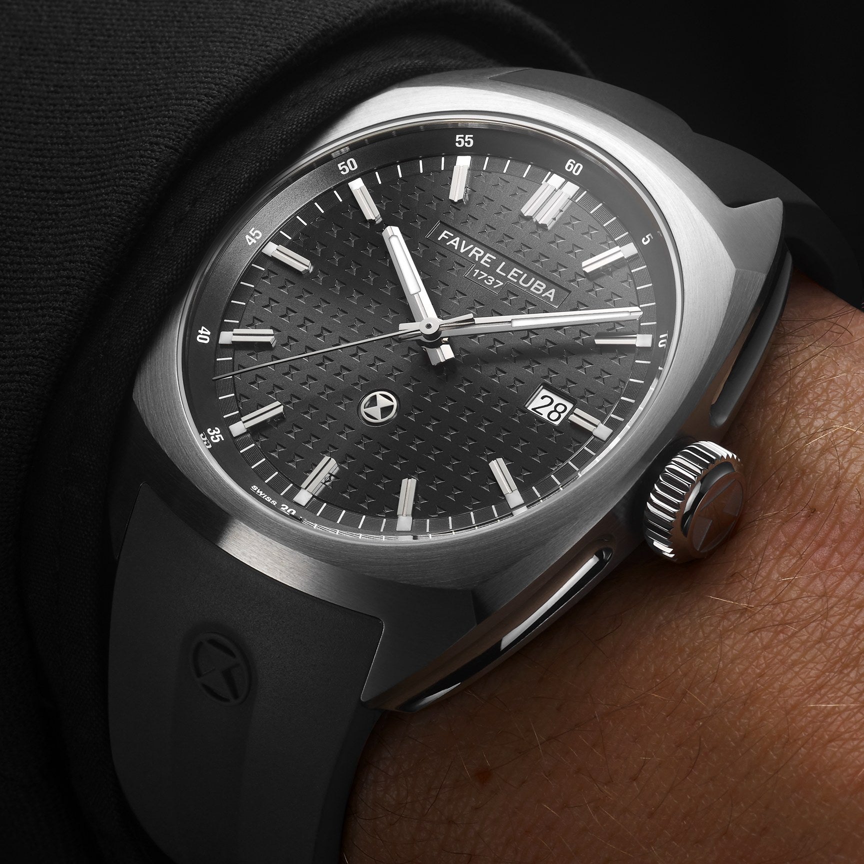 FAVRE LEUBA Chief Date – Black Dial, Rubber Strap — 2