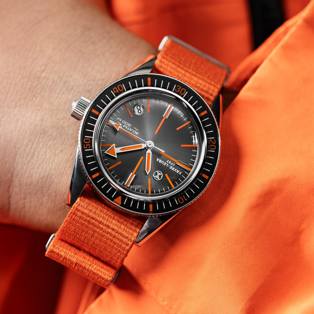 FAVRE LEUBA Deep Raider Revival – Gray Dial with Orange Accents, Steel Bracelet — 4