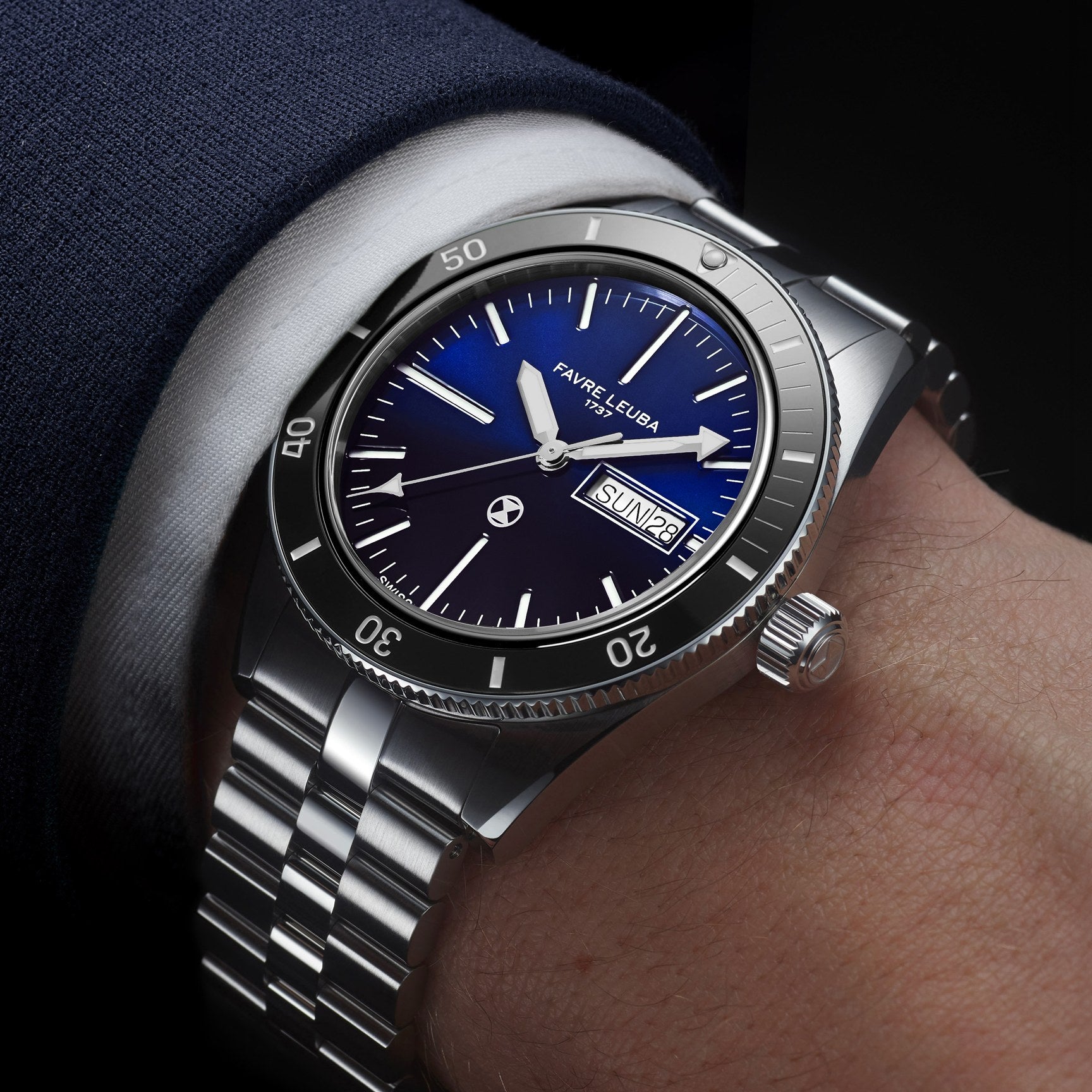 FAVRE LEUBA Deep Raider Day Date – Blue Dial, Steel Bracelet — 3