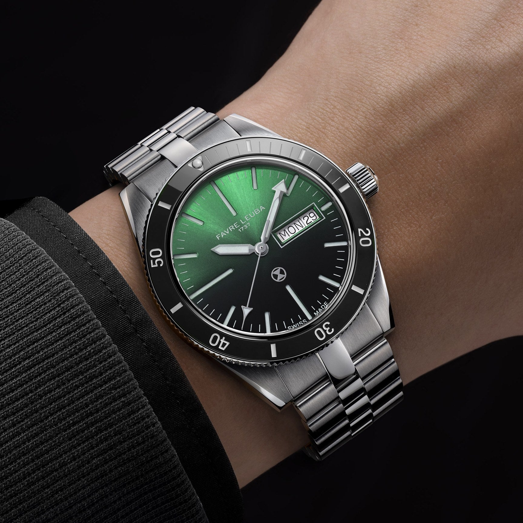 FAVRE LEUBA Deep Raider Day Date – Green Dial, Steel Bracelet — 3