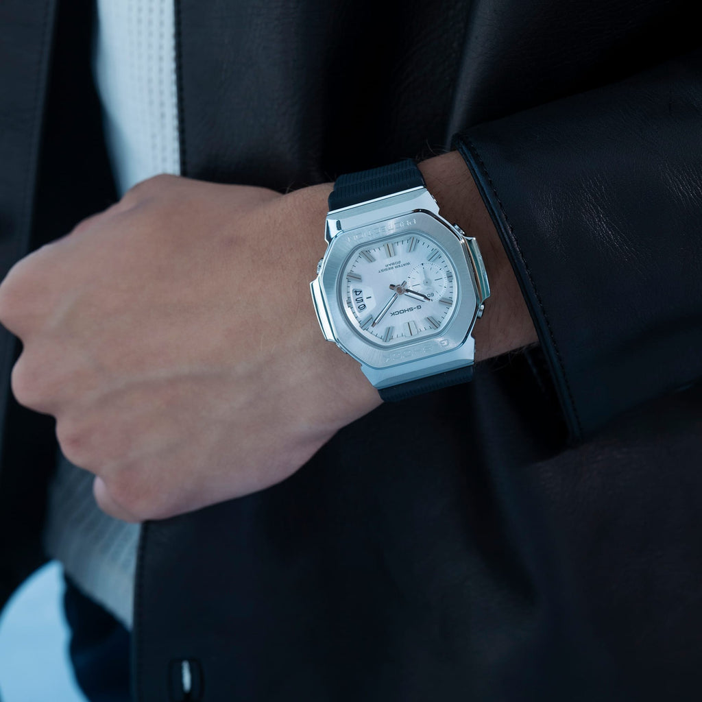 G-SHOCK GMC-2500-1A8 - Metal-Clad Analog Octagon - 2