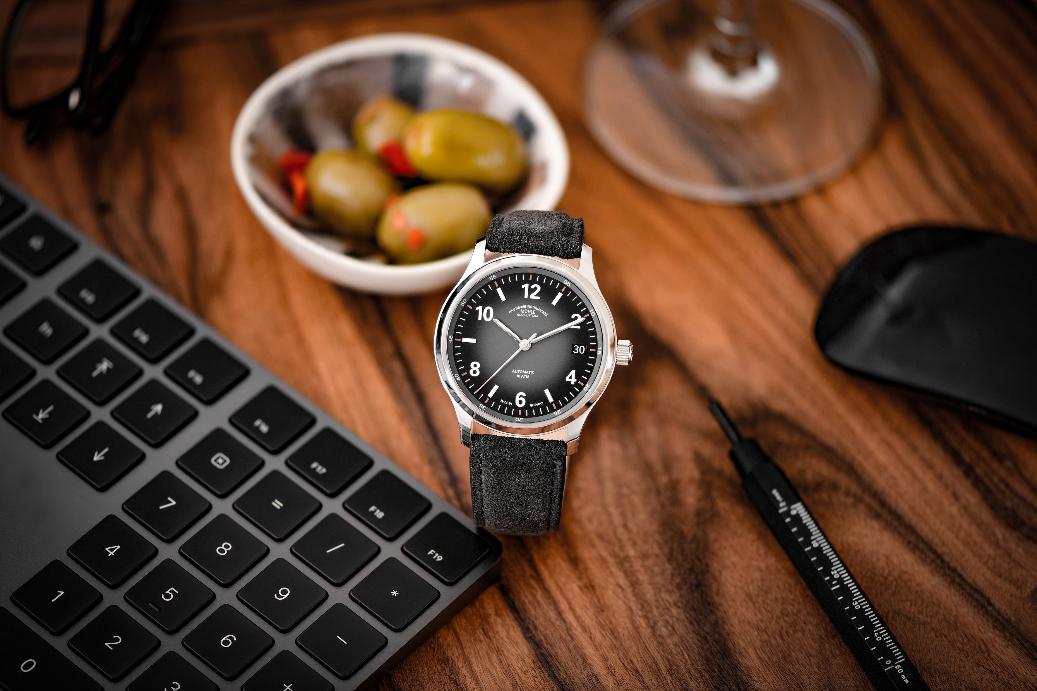 Lunova Date