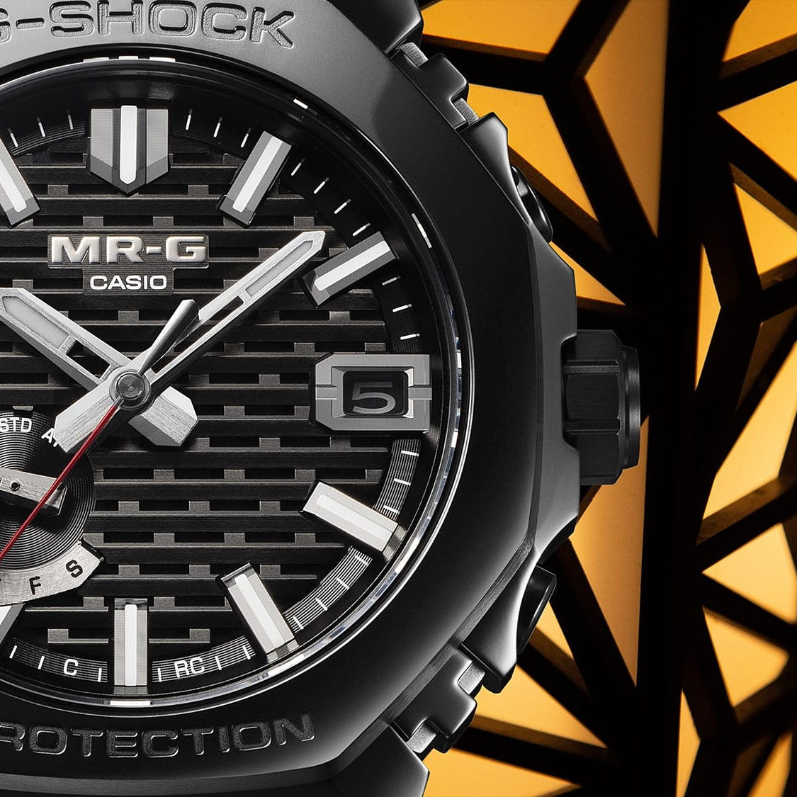MR-G MRG-B2100B-1A — Titanium Octagon — 8