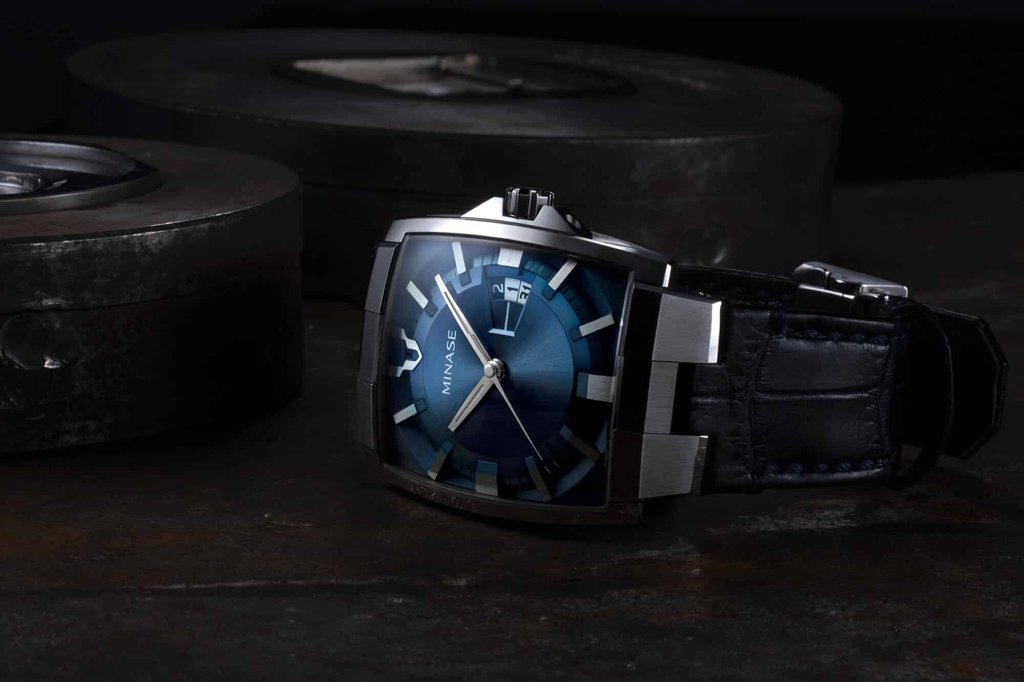 HORIZON leather strap