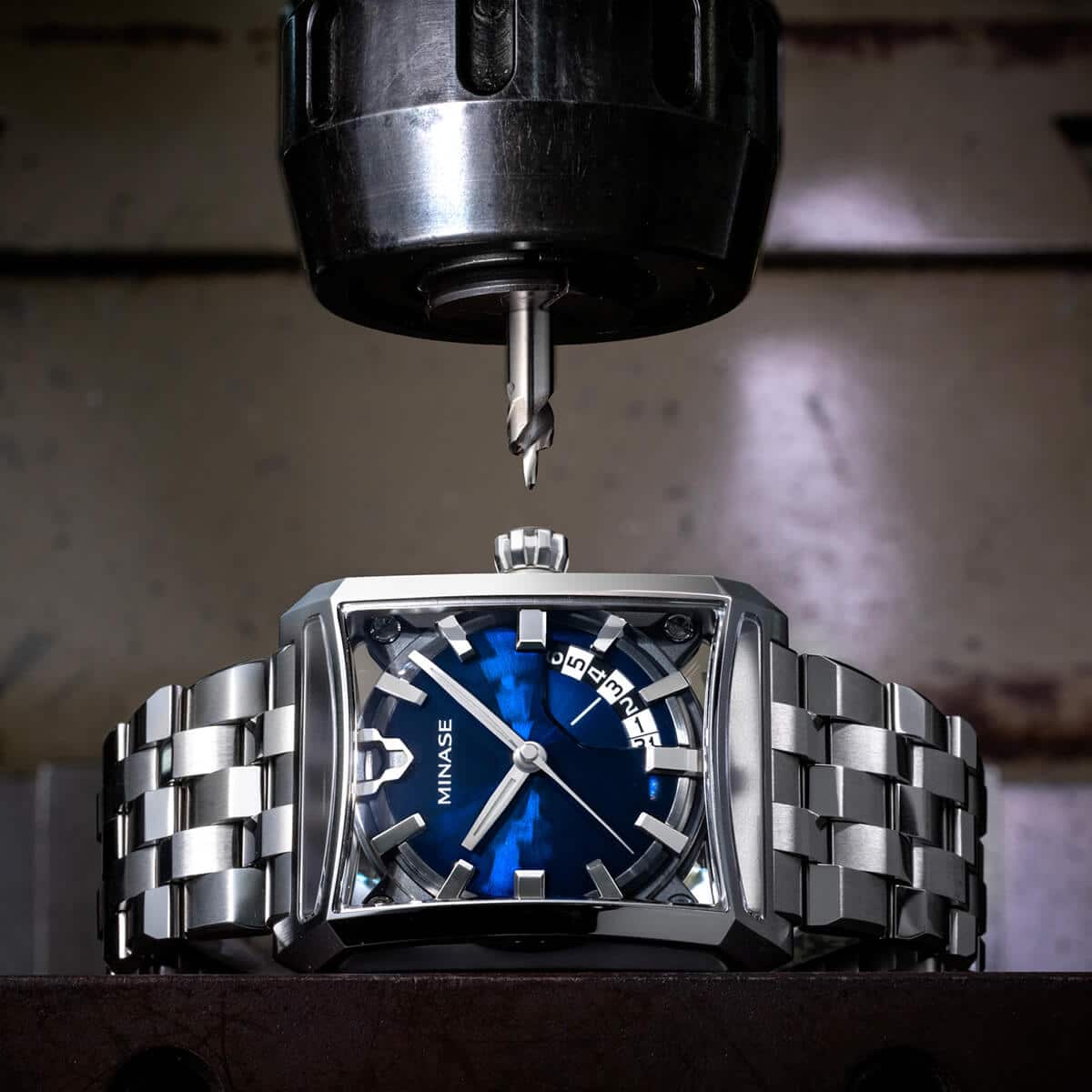 MINASE WINDOWS blue dial